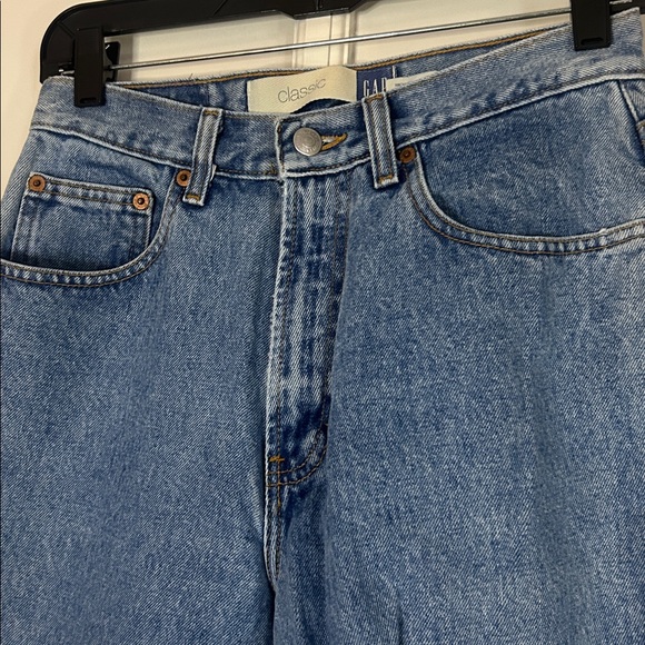 Vintage Gap Blue Jeans - Picture 2 of 6